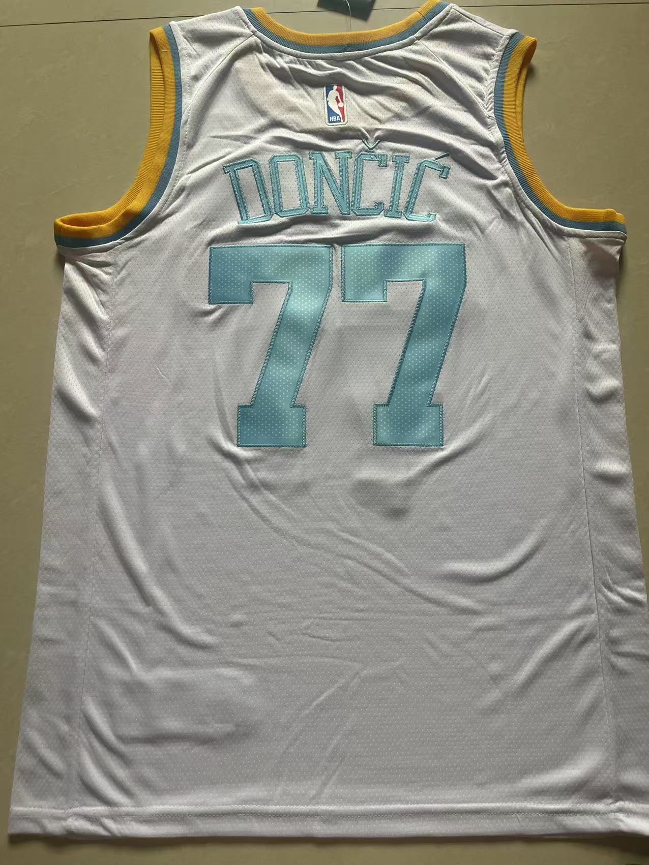Luka Dončič Los Angeles Lakers Men's #77 Association Edition Authentic Jersey - White