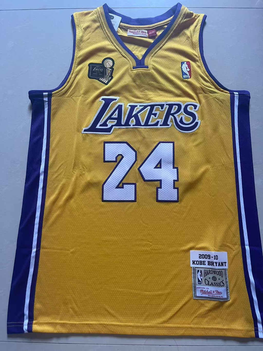 Kobe Bryant Los Angeles Lakers Men's #24 Mitchell & Ness 2007/08 Authentic Jersey - Gold