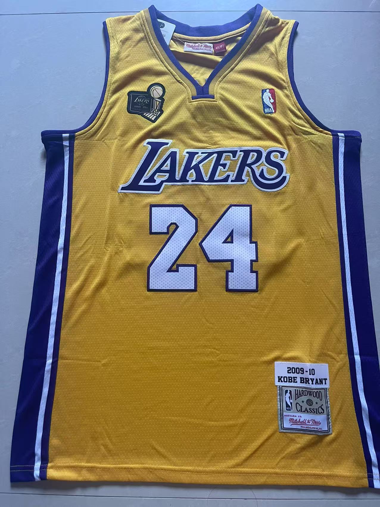 Kobe Bryant Los Angeles Lakers Men's #24 Mitchell & Ness 2007/08 Authentic Jersey - Gold