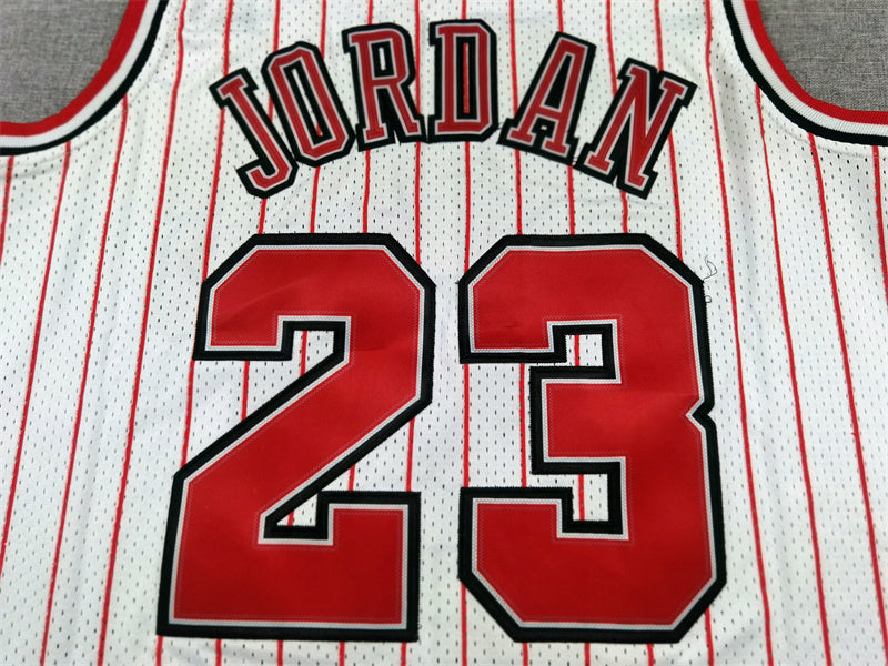 Men's Chicago Bulls #23 Michael Jordan White 1995-96 Hardwood Classics Swingman Jersey